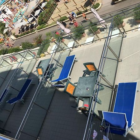 Hotel Excelsior Cattolica Dış mekan fotoğraf