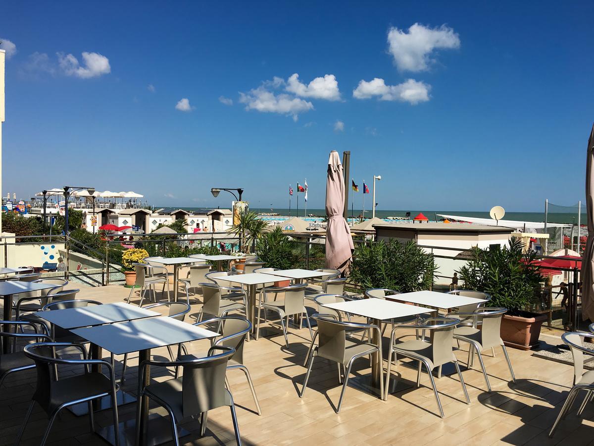 Hotel Excelsior Cattolica Dış mekan fotoğraf