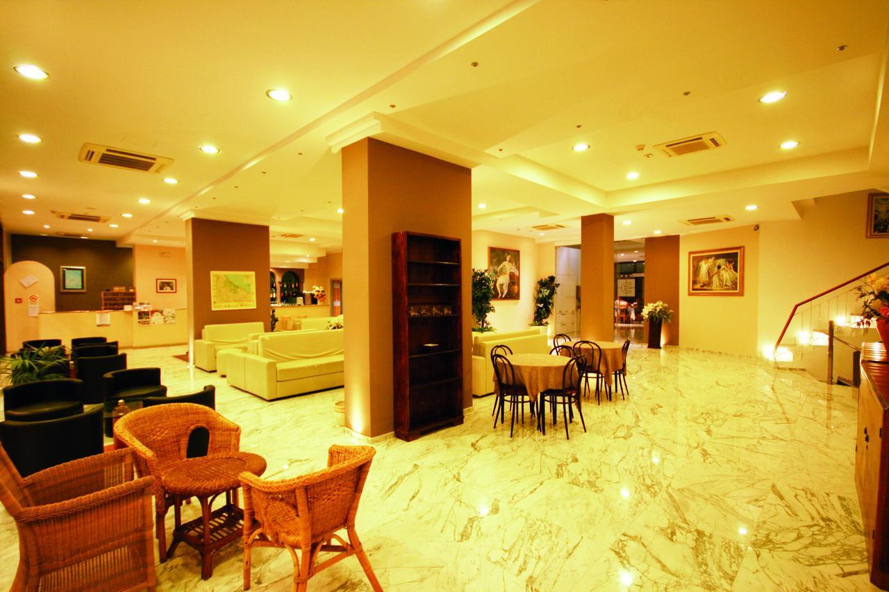 Hotel Excelsior Cattolica Dış mekan fotoğraf