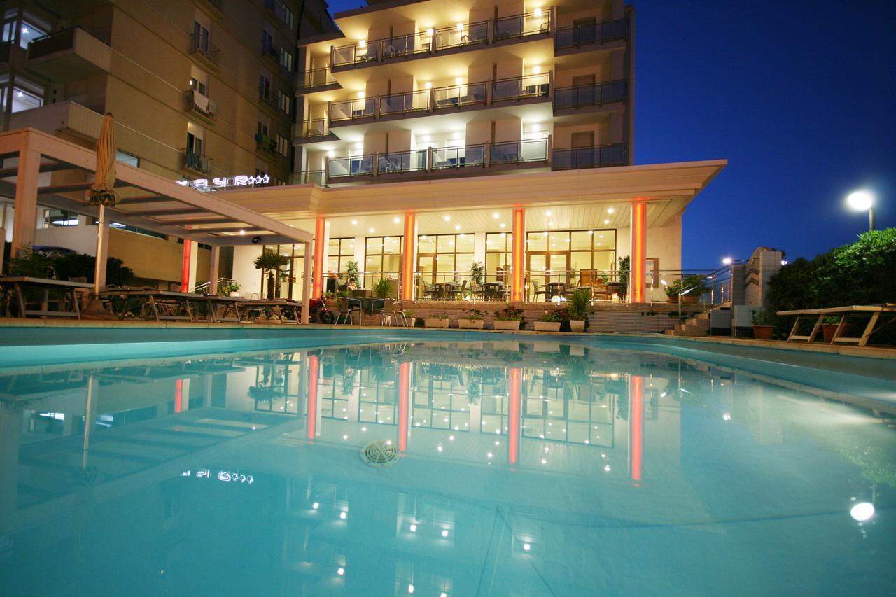 Hotel Excelsior Cattolica Dış mekan fotoğraf