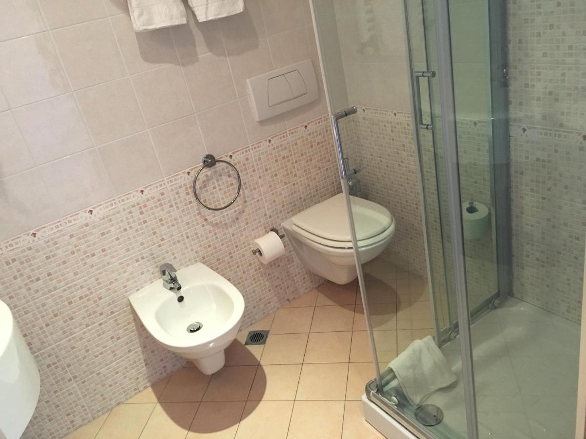 Hotel Excelsior Cattolica Dış mekan fotoğraf